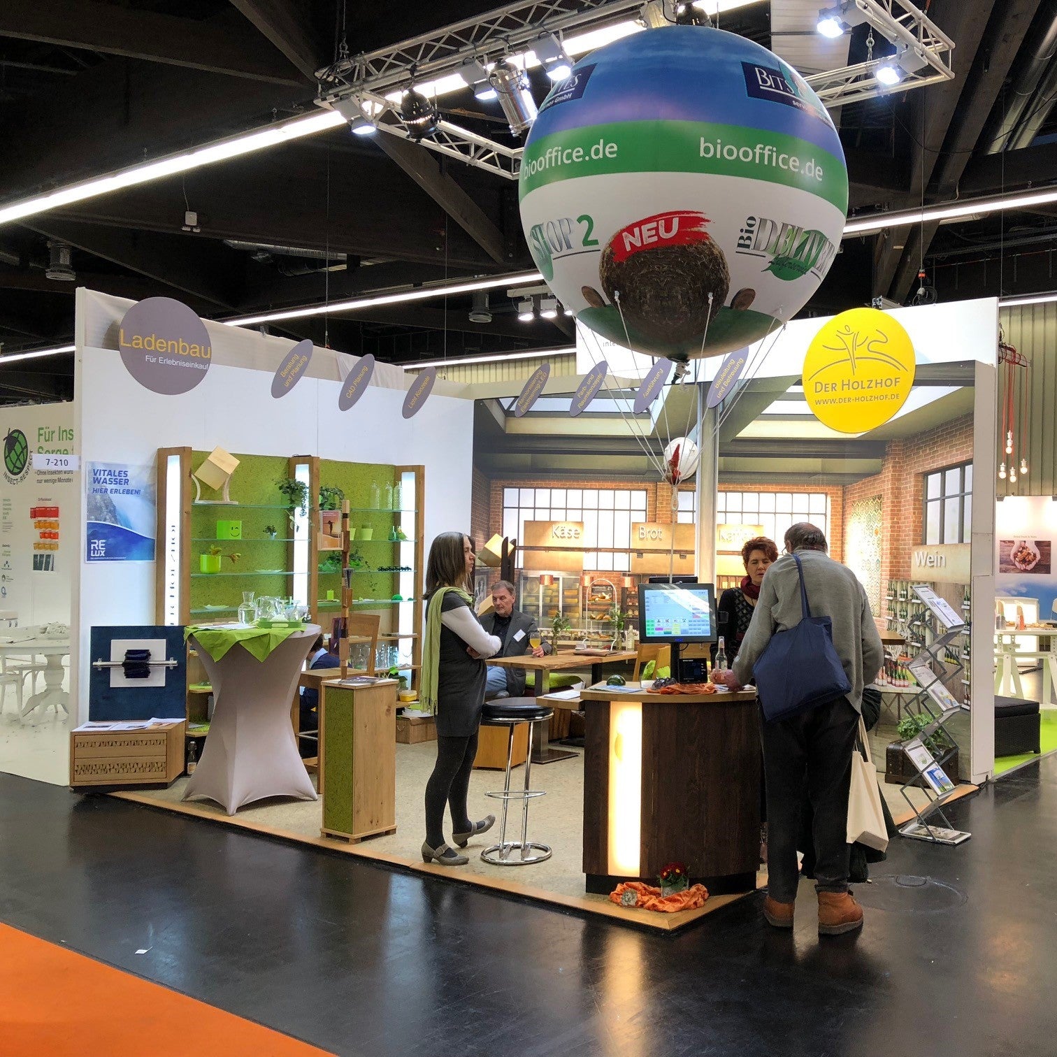 Advertising balloon trade fair