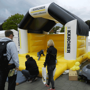 Advertising Bouncy Castle Inflatable24.com by Inflatable24.com