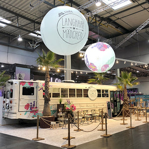 Air-filled advertising balloon with B1 certificate with permanent fan Inflatable24.com by Inflatable24.com